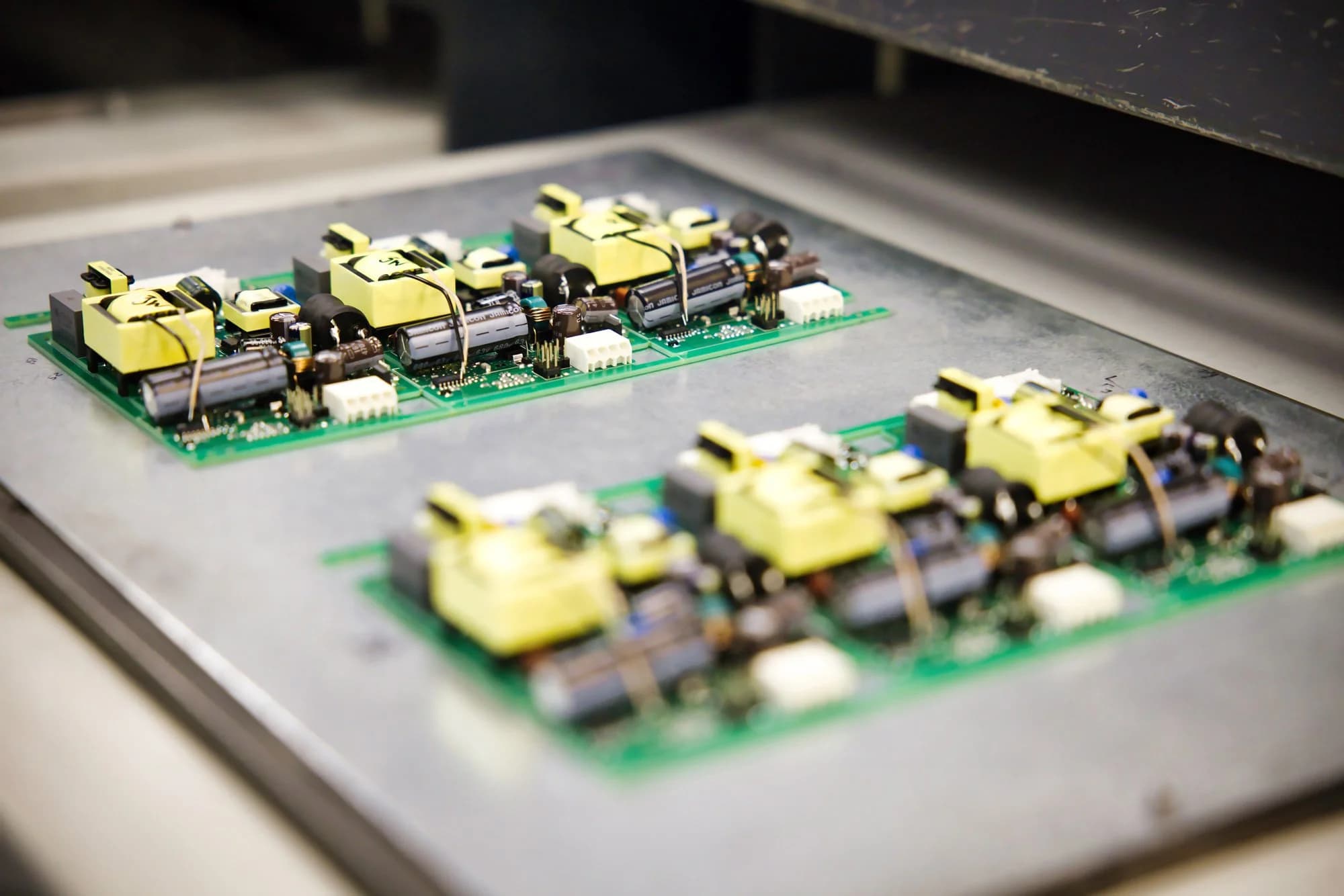 China PCB Assembly Manufacturers with Complete Component Sourcing