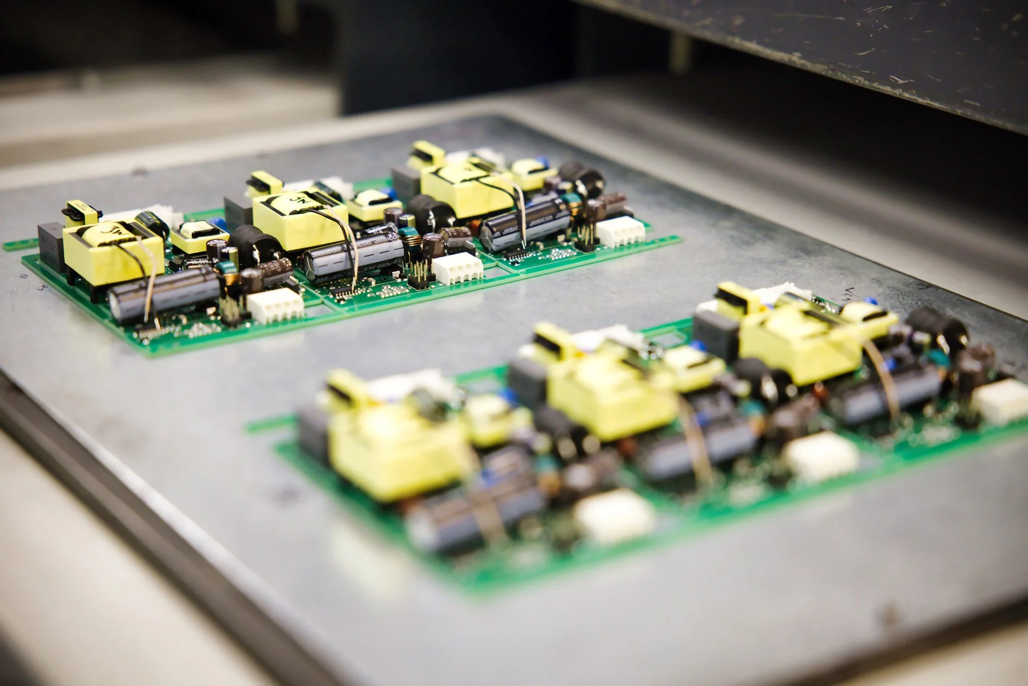 China PCB Assembly Manufacturers with Complete Component Sourcing