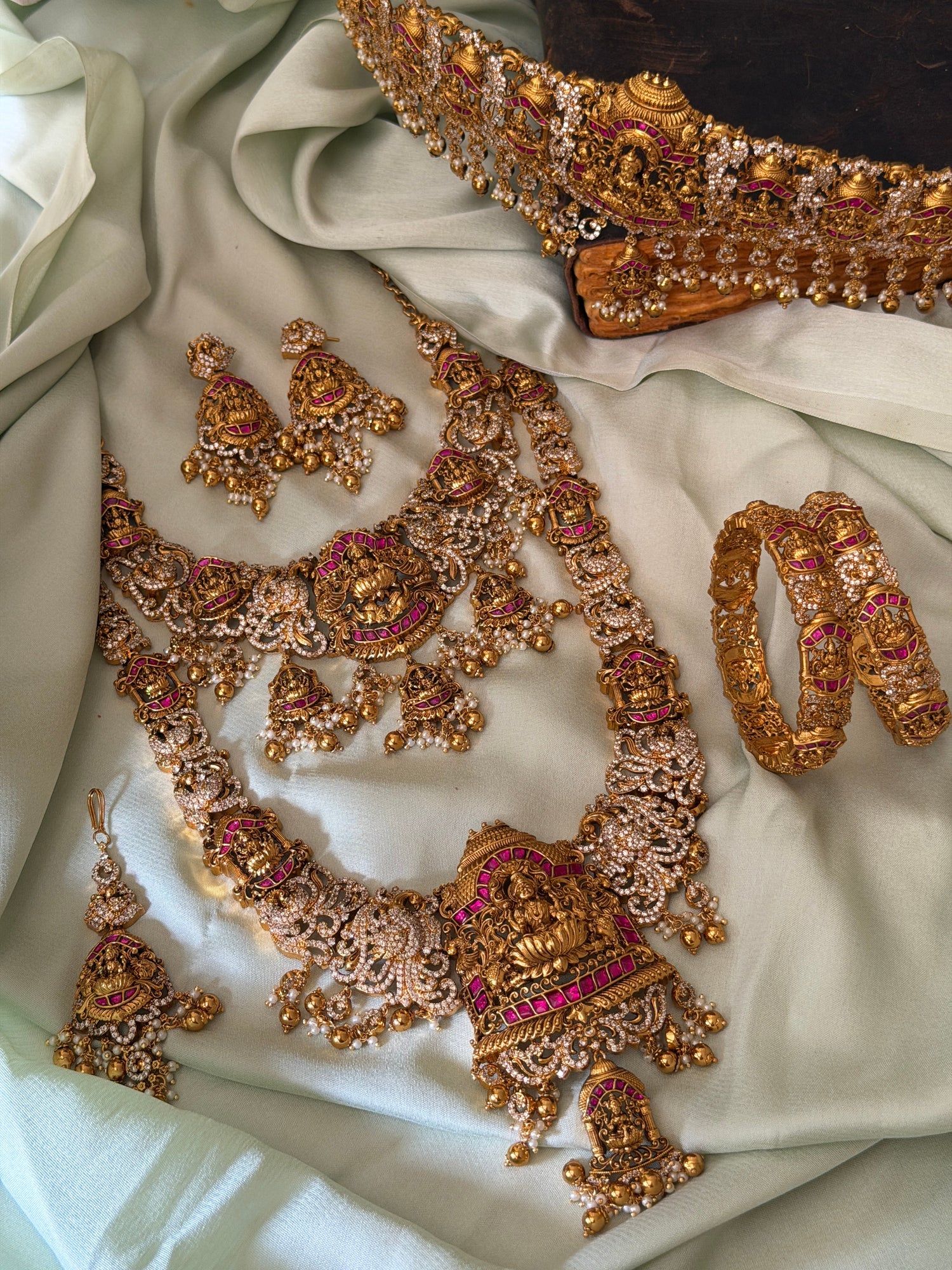 Minimalist bridal jewellery – Minimalist Bridal Jewellery Collection at London Diamond Online